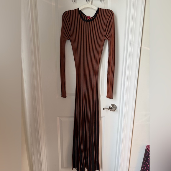 black long sleeve floor length dress Keaton Black Velvet Long-Sleeve Open-Back Maxi Dress – Club L London main image 0